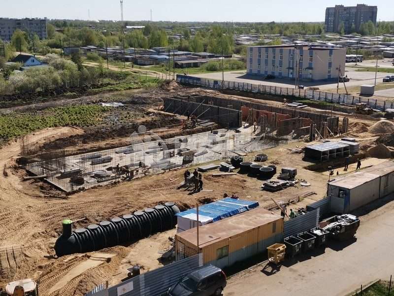 Усиленная емкость 10000 л с колодцем обслуживания и крышкой — фото 5